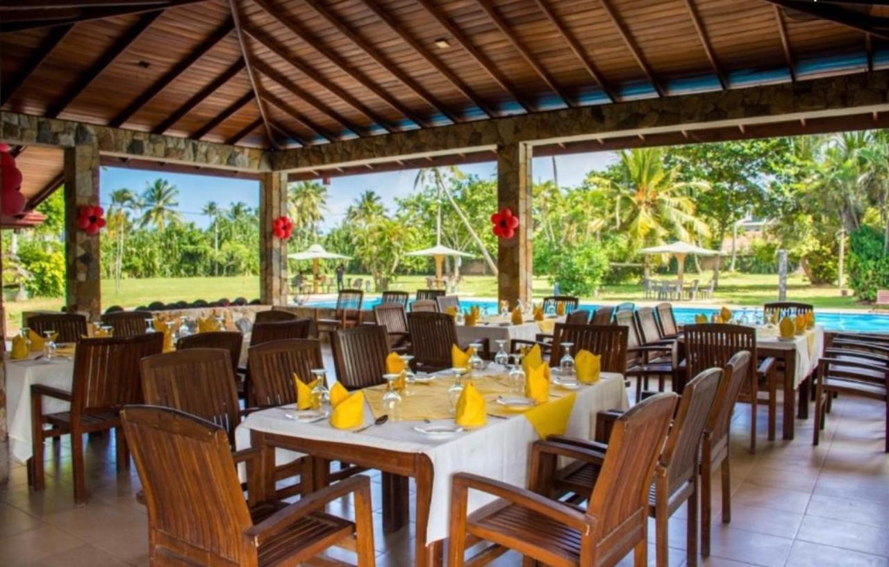 River View Banquet&Resort Wadduwa Extérieur photo