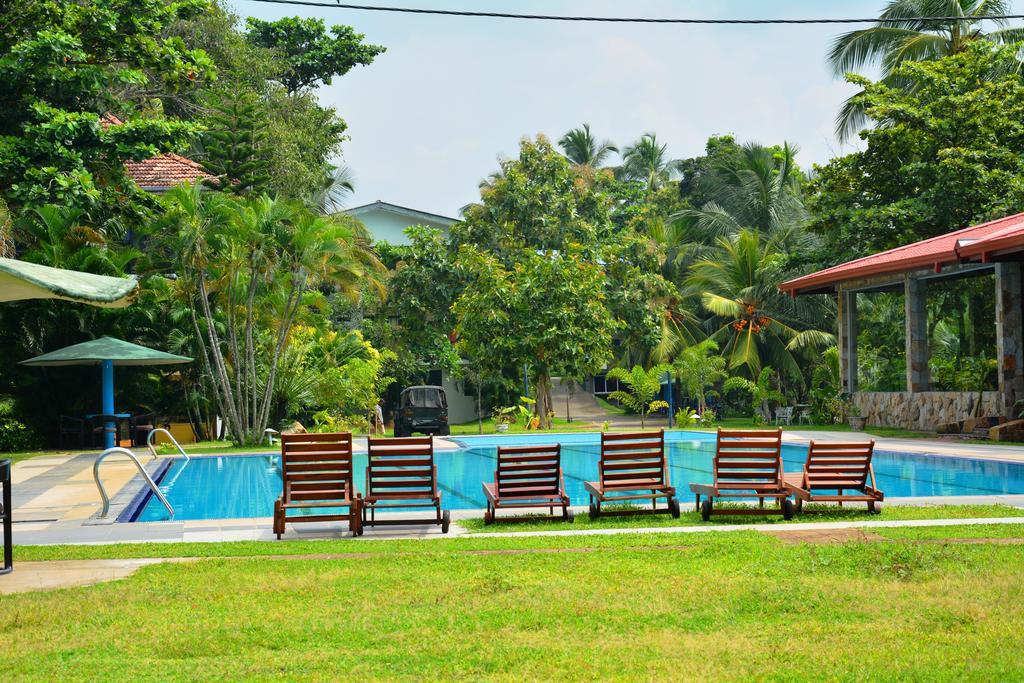 River View Banquet&Resort Wadduwa Extérieur photo